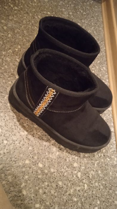 Продам короткие угги