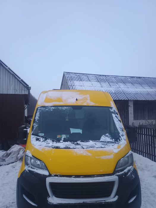 Sprzedam samochód dostawczy Peugeot boxer