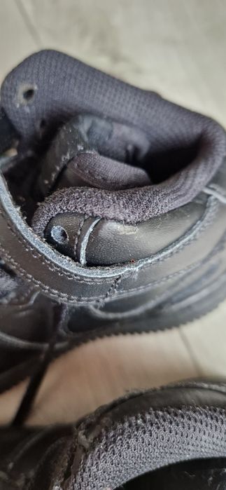 Nike Force 1 Mid czarne 28,5