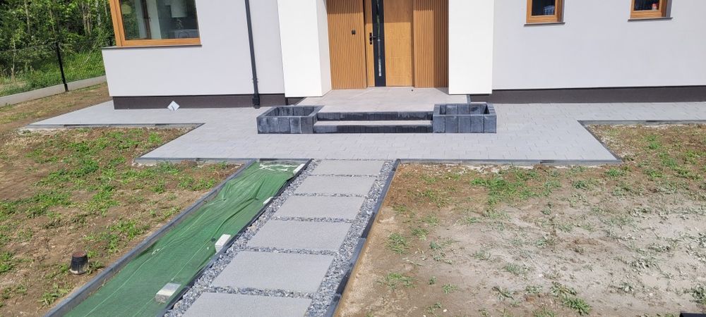 Układanie kostki brukowej, Usługi Brukarskie Tom-Bruk