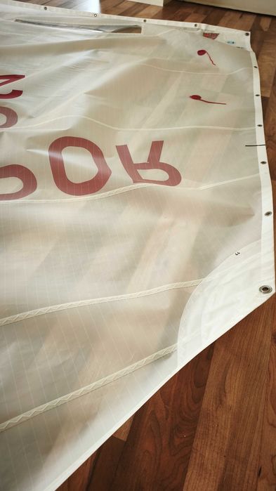 Vela Optimist OneSails — Standard Medium Plus (MP) — como nova