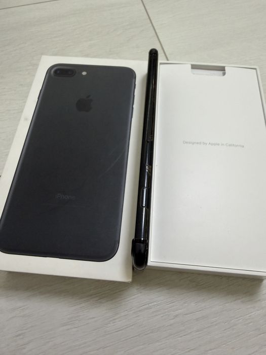 Продам iphone 7 plus black 128 Gb