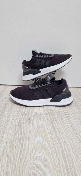 Кросівки Adidas U-Path X