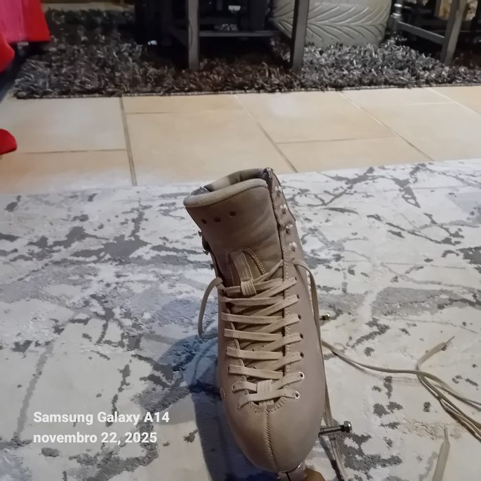 Patins patinagem artística