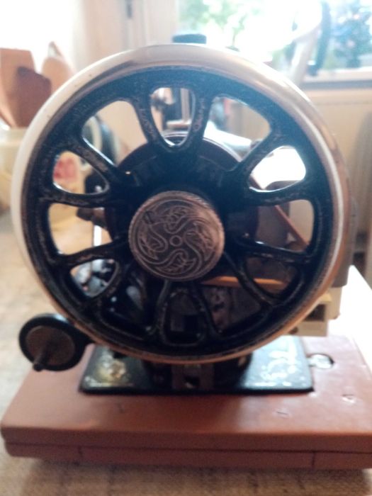 Maszyna do szycia Gritzner model "R" + silnik