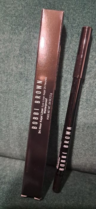 Bobbi Brown 24 Hour Kajal Liner, wodoodporna kredka do oczu.