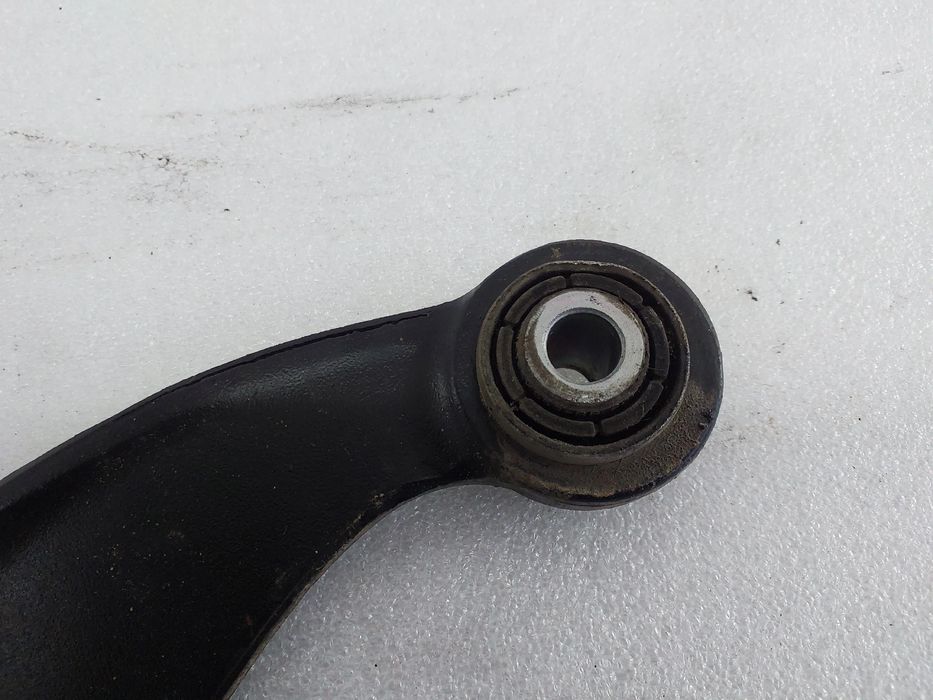 Braço de suspensão trás esquerdo FORD C-Max II (DXA/CB7, DXA/CEU)
