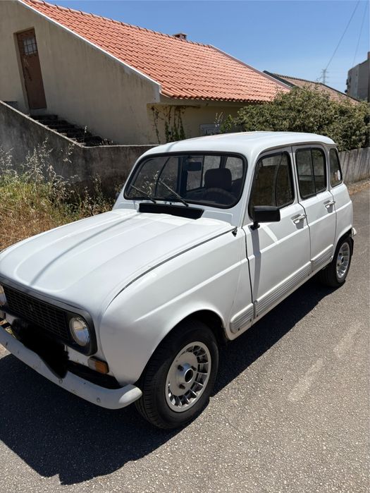 Renault 4L GTL em bom estado