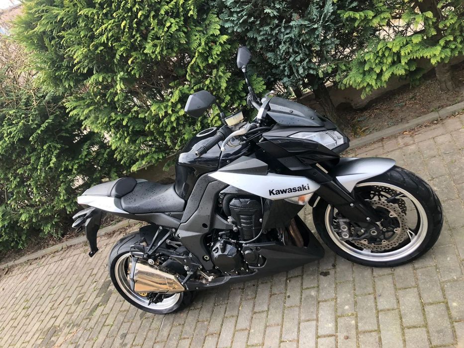 Kawasaki Z Kawasaki  Z1000  Bezwypadkowy  Niski Oryginalny przebieg