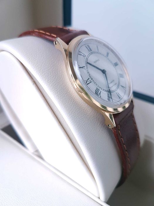 Klasyczny zegarek mechaniczny Czajka