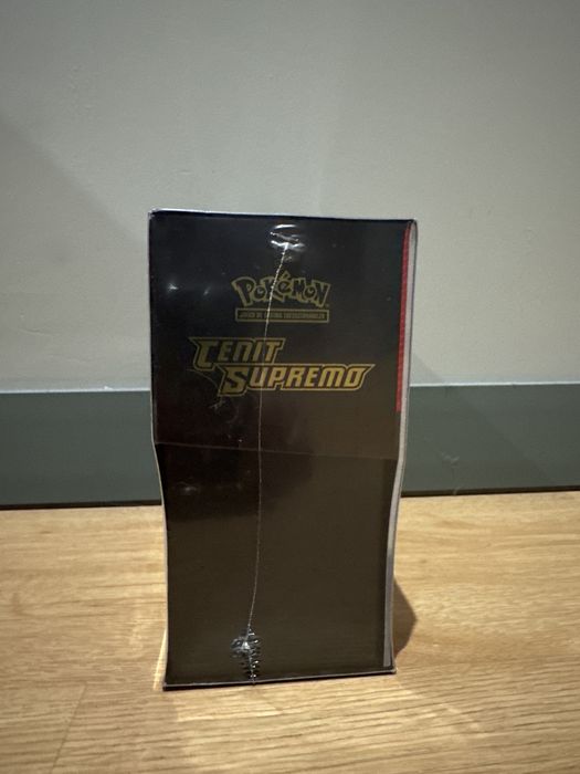 Pokémon TCG Sword & Shield Crown Zenith Elite Trainer Box (selada)