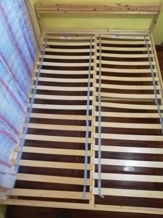 Cama Casal + Estrado + Colchão (Completa) (IKEA)