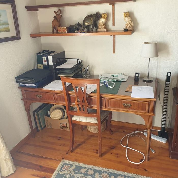 Secretária de madeira