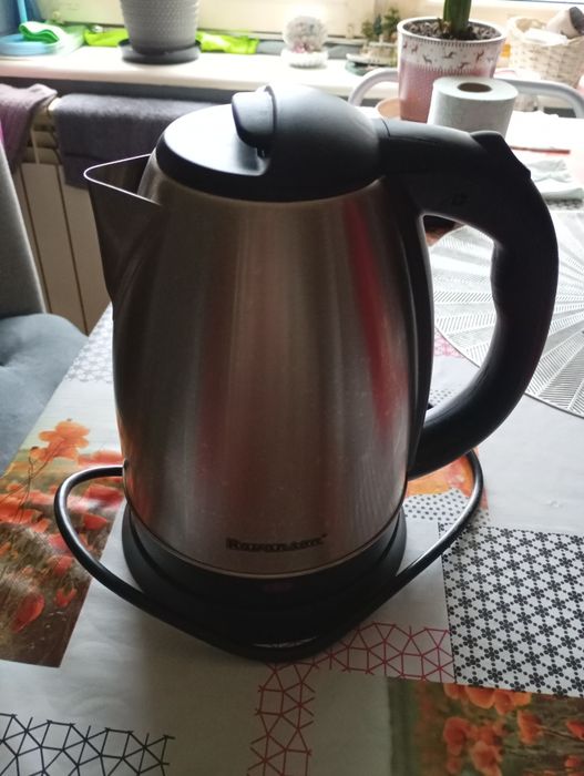 Czajnik elektryczny Ravanson CB-7015 ze stali nierdzewnej 1,8 l