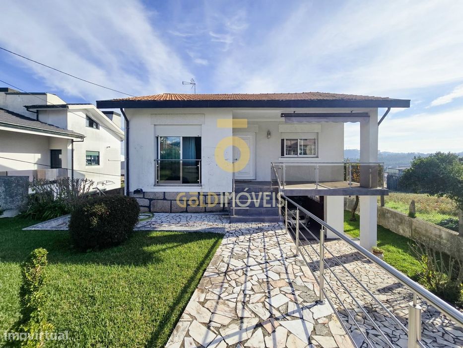 Moradia T4 Venda em Lourosa,Santa Maria da Feira
