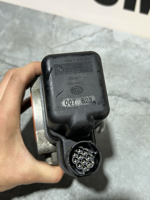 Дросельна Заслонка Hella БМВ Е39 Е46 Е38 М52ту 2.8 m52b28 1439383