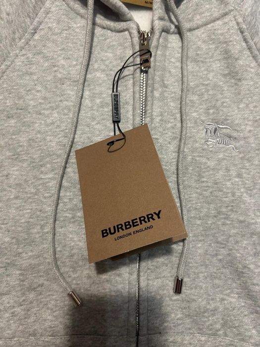 Bluza z kapturem marki Burberry.