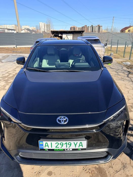 TOYOTA BZ4X TOP  з доп. опціями