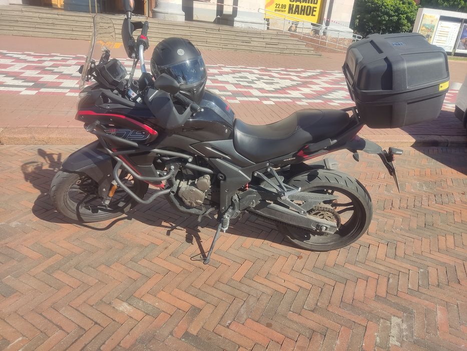 мотоцикл VIG 300 DS