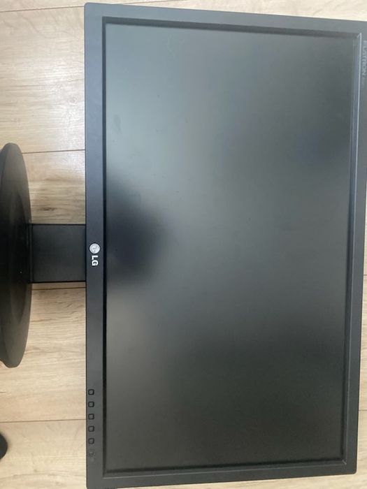 Monitor LG Flatron E2411 okazja!