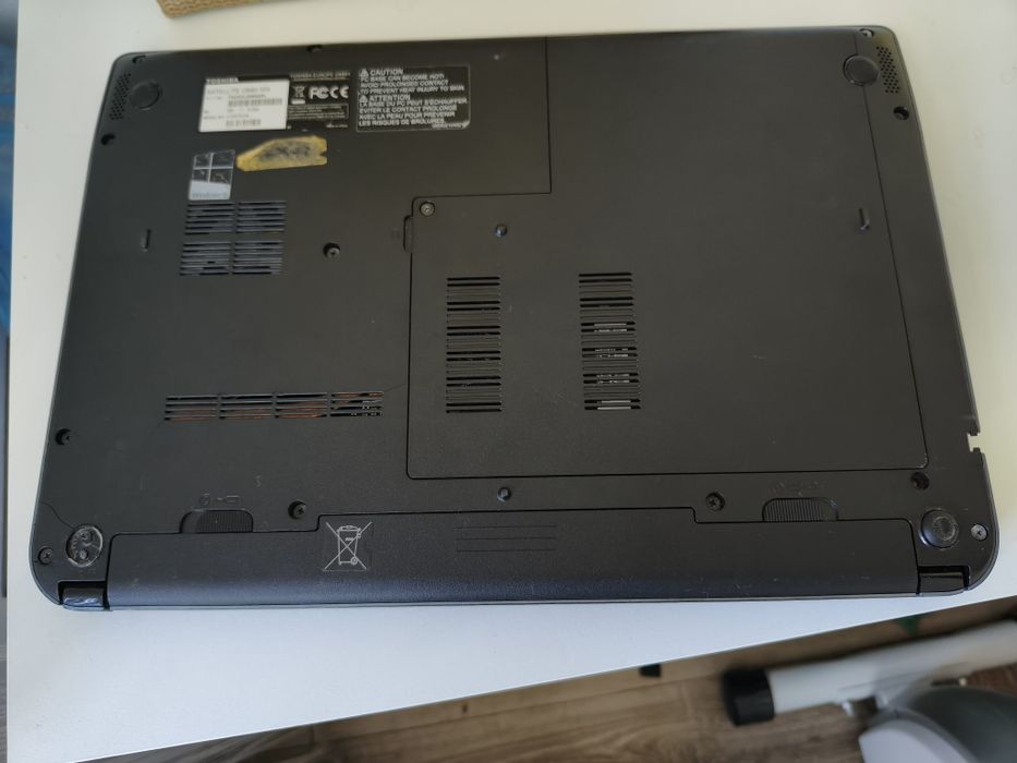 Toshiba Satellite U940-103 i5-3317U 4GB ram