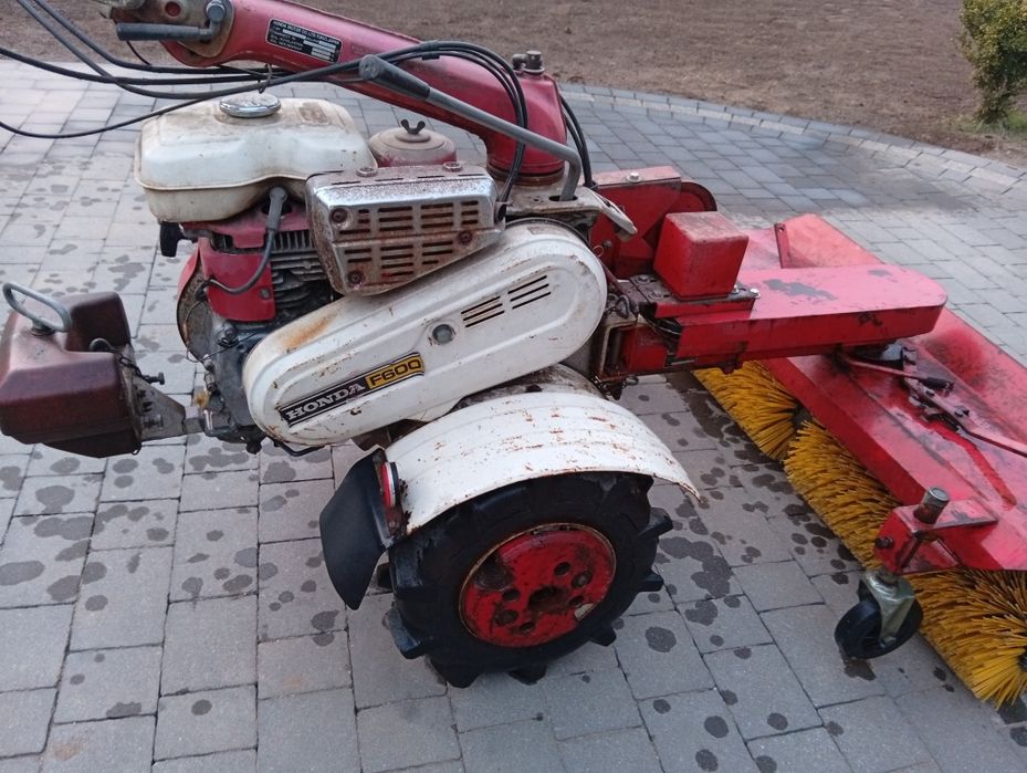 Zamiatarka honda f600  wielozadaniowa