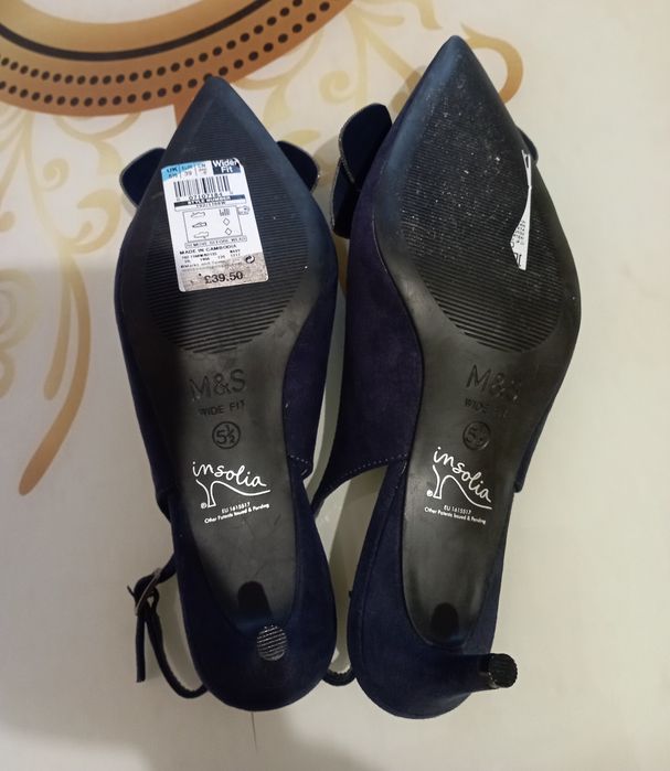 Босоніжки , туфлі святкові