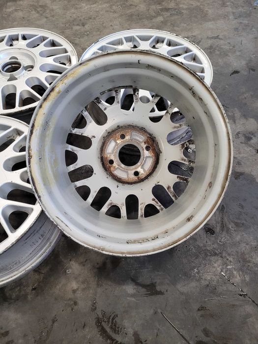 Felgi Aluminiowej volkswagen 4 x 100 komplet bbs r 15