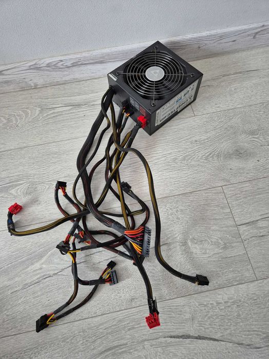модульний блок живлення 650W Chieftec APS-650C (8+4 CPU \ 2x8 GPU)