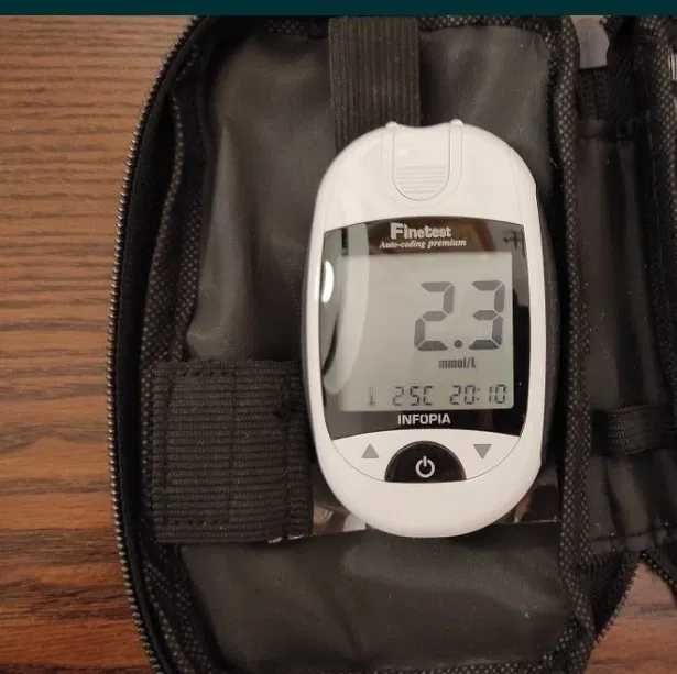 Urządzenie do mierzenia poziomu cukru Infopia FineTest Auto Coding
