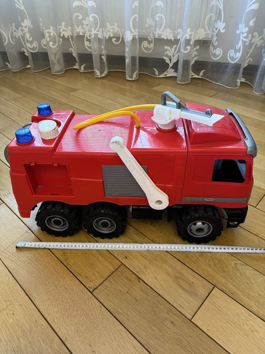 Пожежна машина Lena Mercedes 02028 65 см