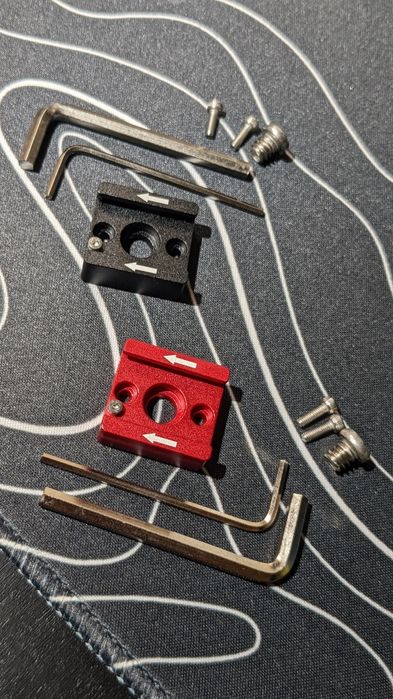 Холодний черевик Cold Shoe для клітки камери | Кріплення 1/4" + M2.5|