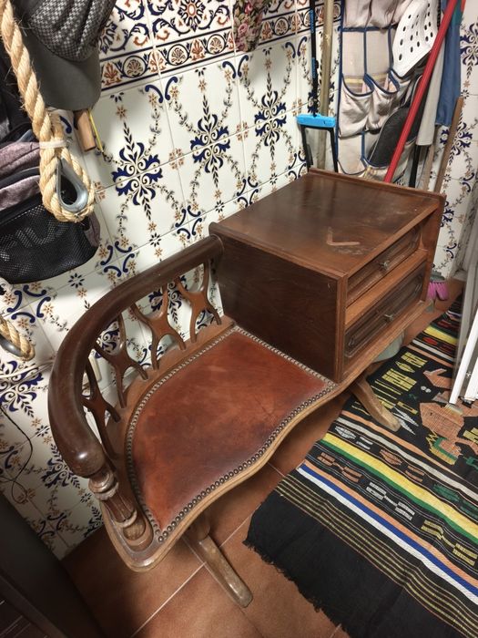 Banco/Consola Vintage com Gavetas
