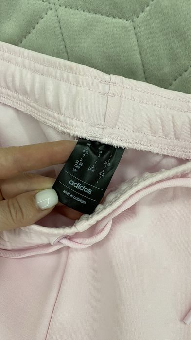 Штаны новые, adidas, размер S