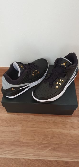 Nike Air Jordan Max Aura 5