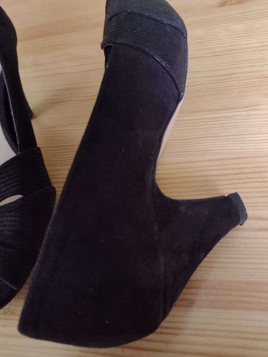 Buty roz. 36  czarne