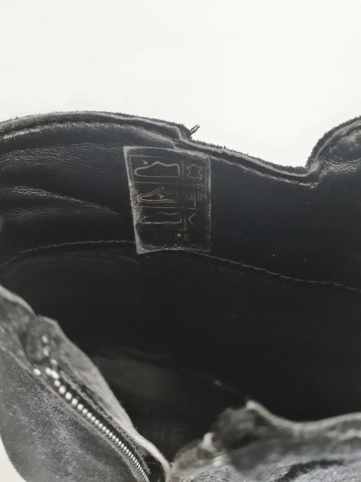 Botins de salto médio azuis em camurça (tam. 38)