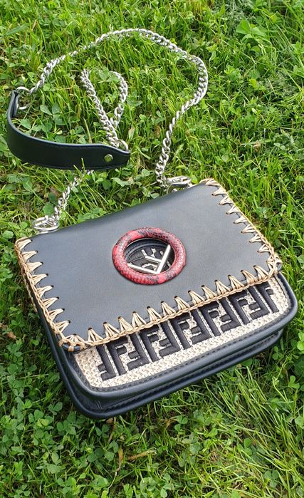 Сумочка Fendi Roma клатч