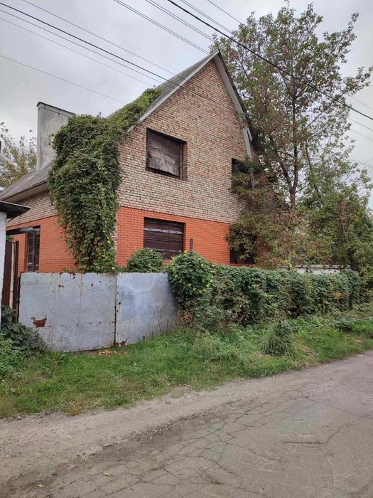 Будинок  ДАРНИЦЯ ,ДВРЗ, 6 соток землі