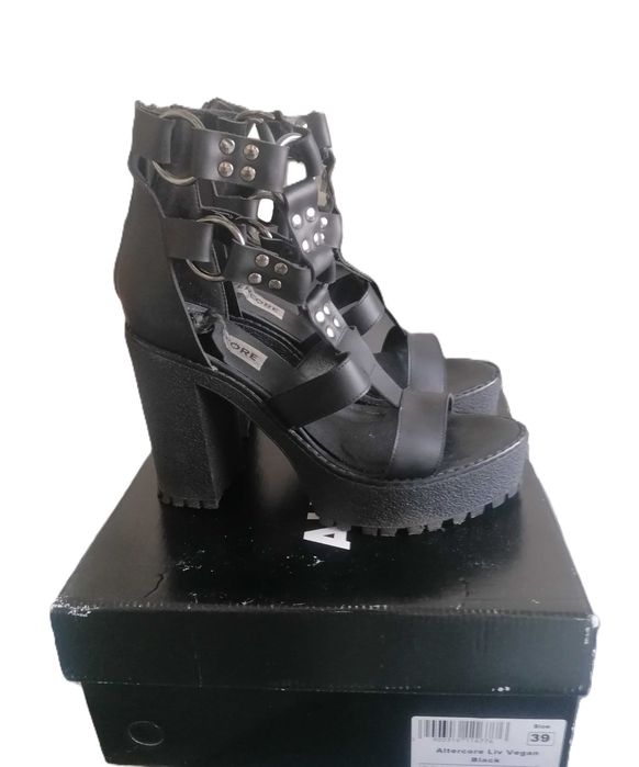 Sandały ALTERCORE goth platforma killstar alternative dollskill
