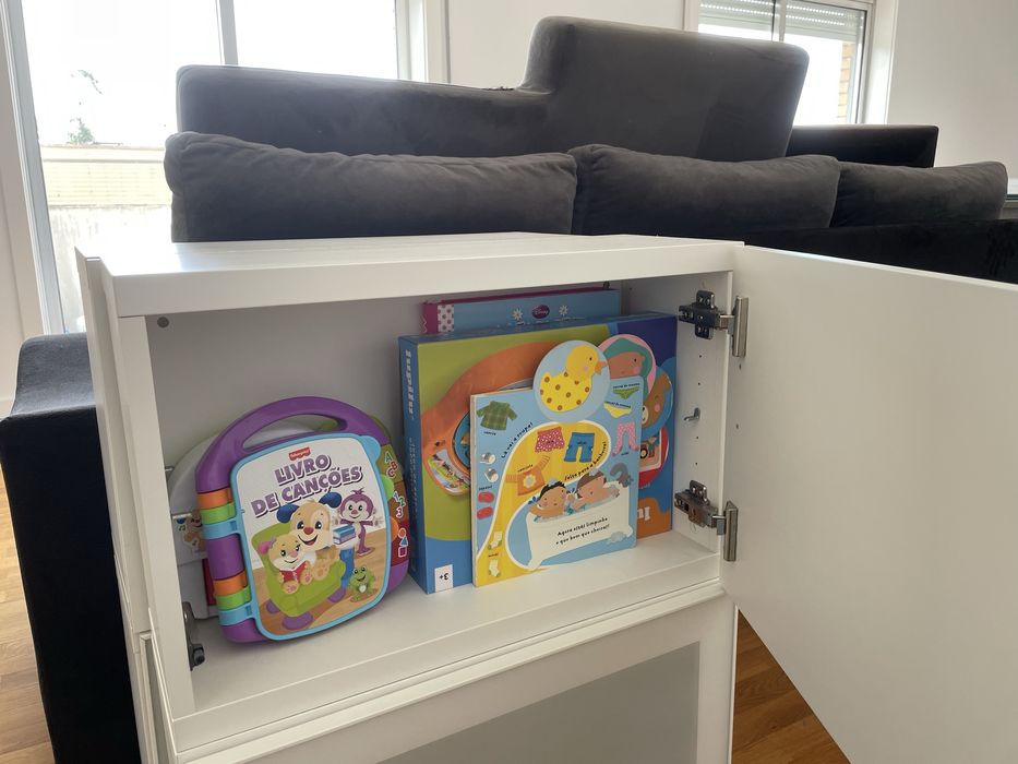 Armario parede Ikea Besta + Lappviken branco