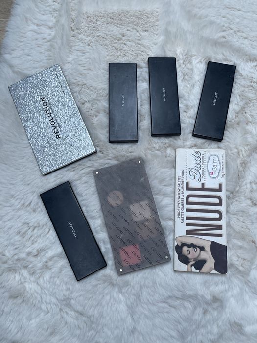 zestaw kosmetyków do makijażu ponad 120 szt dla makijażystki wizażystk