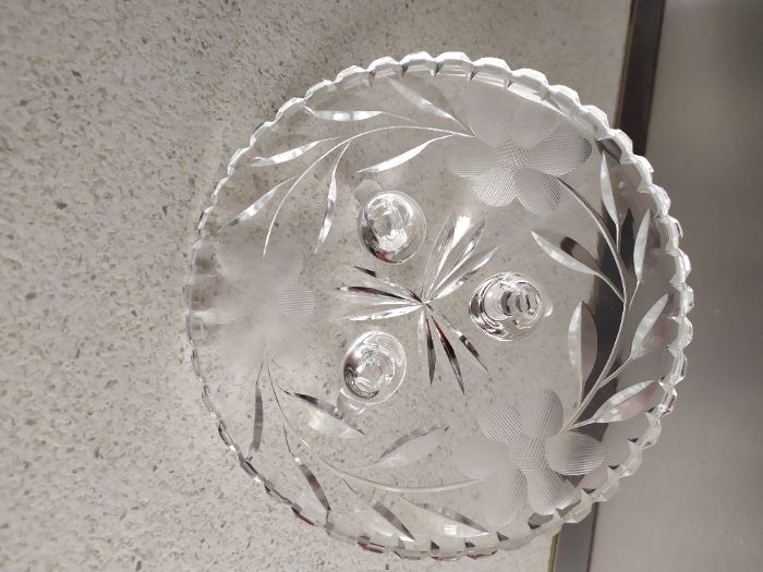 Szklana Bomboniera na trzech nóżkach PRL