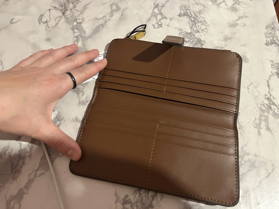 Новий гаманець Mango