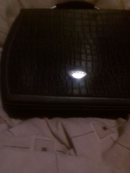 Оновлено. Дві жіночі сумки