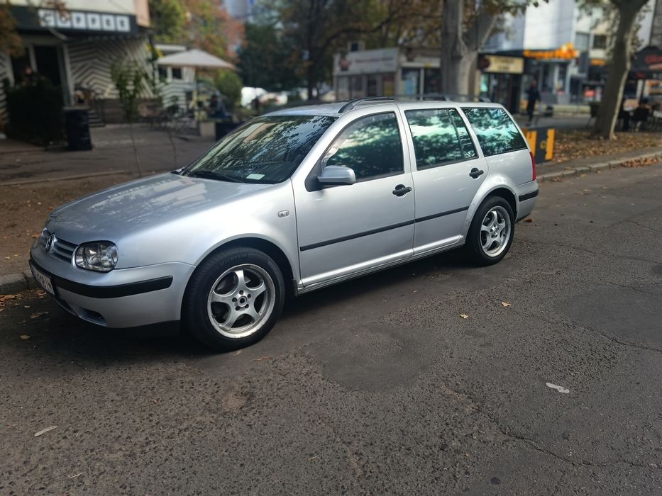 Volkswagen golf 4 , 2001 год. 1.6 ,бензин, АКПП