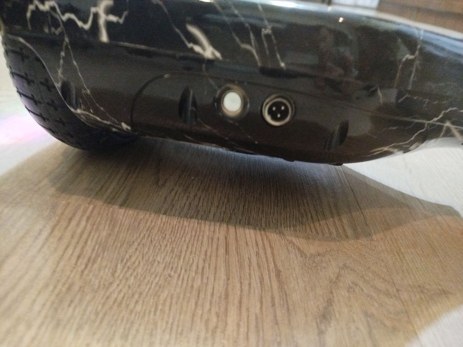 Продається  гіроборд, майже новий( можливий торг)