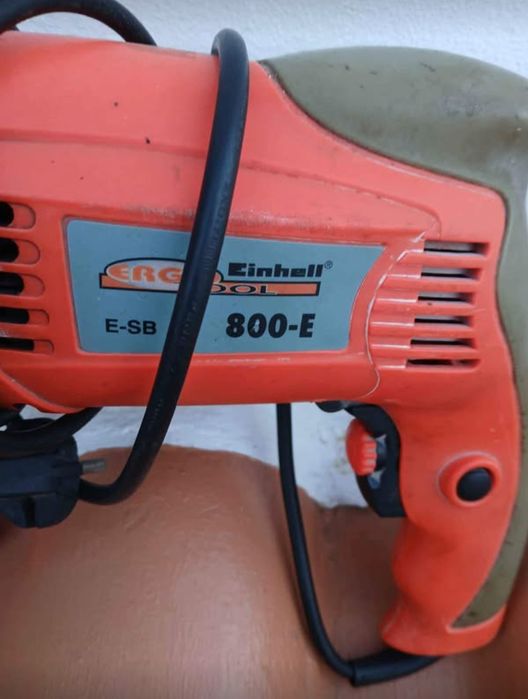 Berbequim da marca Einhell, a trabalhar 100%, usado poucas vezes.