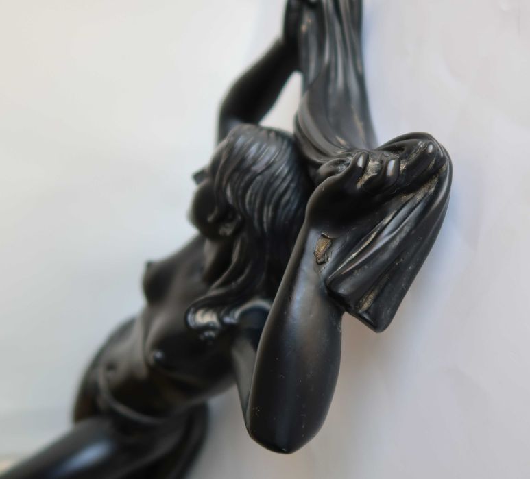 Grande Escultura Art Deco - 50 cm