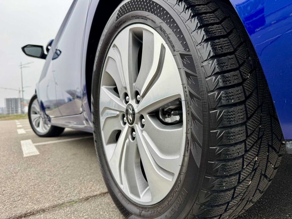 Hyundai Elantra 2021